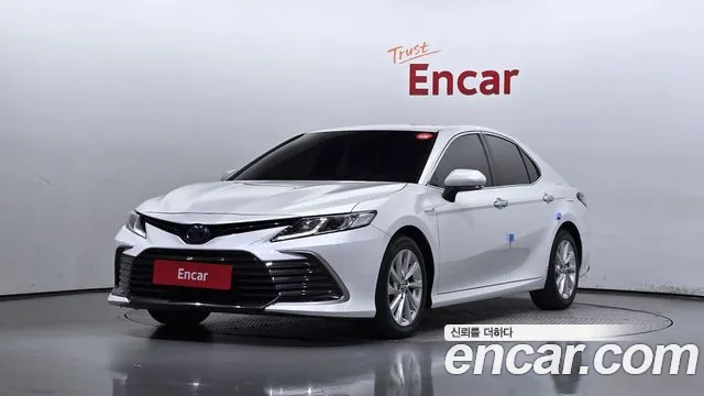 Toyota Camry (XV70) 2022 Белый из Кореи
