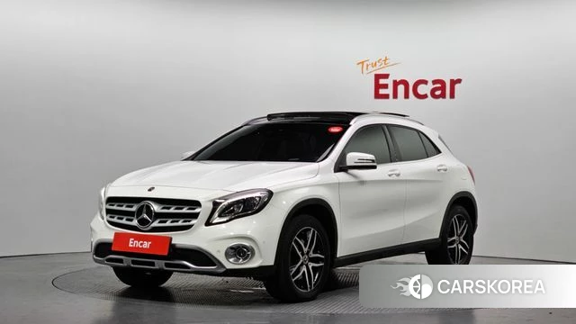 Mercedes-Benz GLA-Class X156 2019 Белый из Кореи