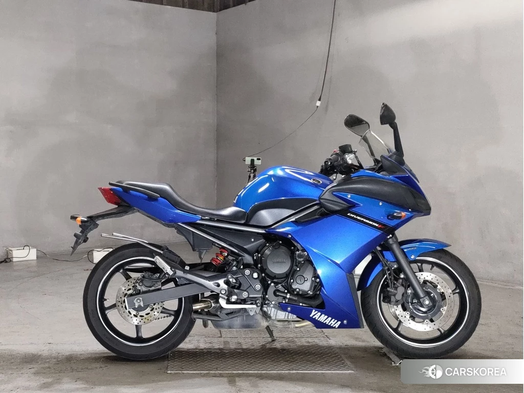 Проданный Yamaha XJ6 DIVERSION 2012 из Японии, фото 2