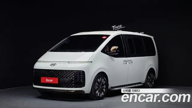Hyundai Staria 2023 Белый из Кореи