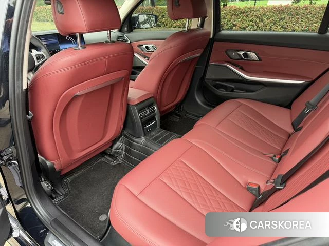 BMW 3 series 2024 Черный из Китая