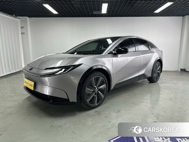 Toyota bZ5 2026 Темно-серый из Китая