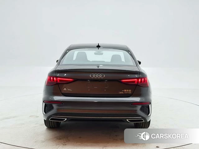 Audi A3 2023 Черный из Китая