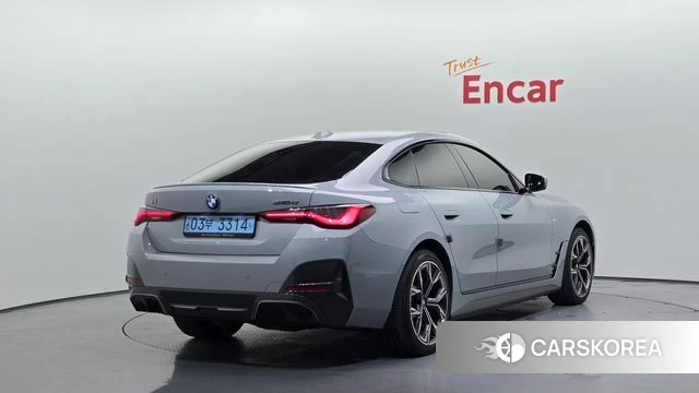 BMW i4 2022 Светло-серебряный цвет из Кореи