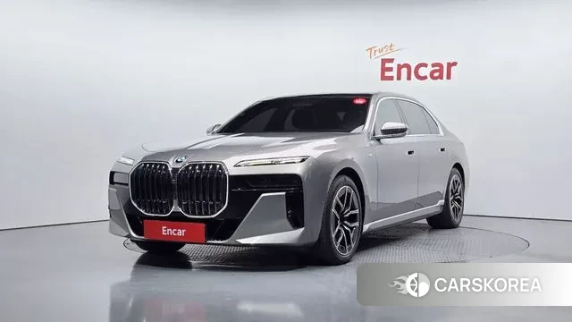 BMW 7 Series (G70) 2023 Серый из Кореи