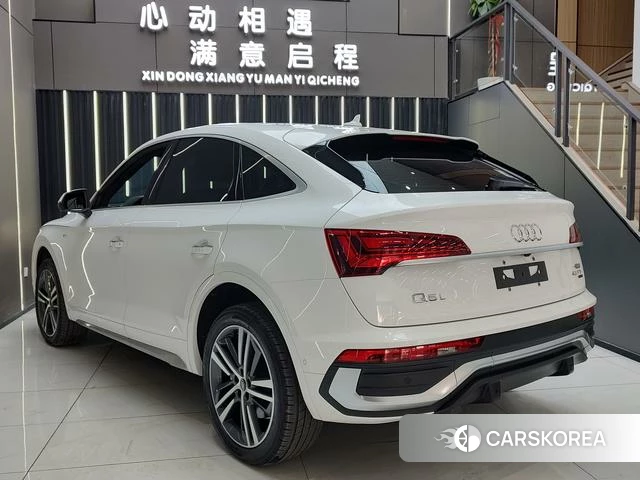 Audi Q5L Sportback 2021 Белый из Китая