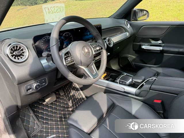 Mercedes-Benz GLB 2021 Темно-серый из Китая