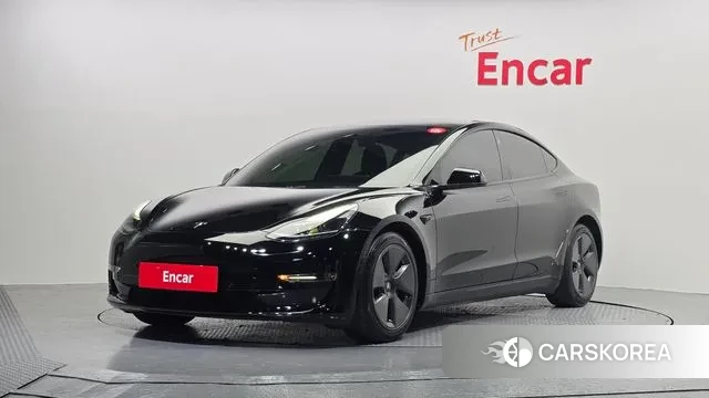 Tesla Model 3 2021 Черный из Кореи