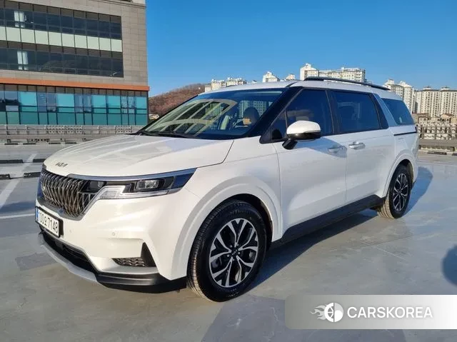 Kia Carnival 4th generation 2022 Белый из Кореи