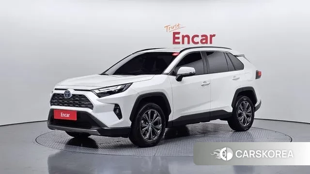 Toyota RAV4 5th Generation 2022 Белый из Кореи