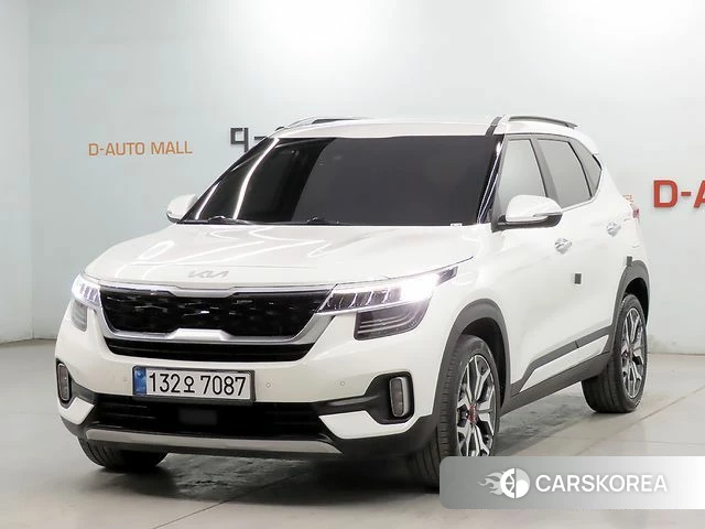 Kia Seltos 2022 Белый из Кореи