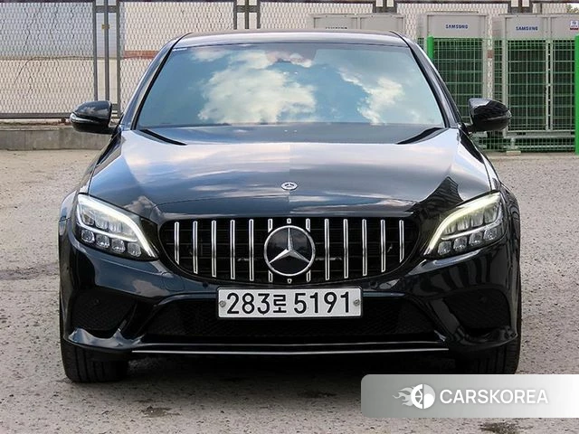 Mercedes-Benz C-Class W205 2019 Черный из Кореи