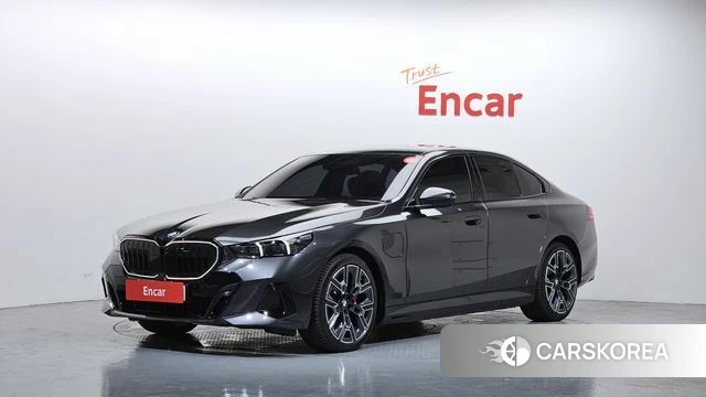 BMW 5 Series (G60) 2025 Серый из Кореи