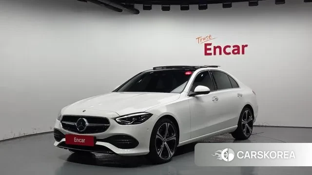 Mercedes-Benz C-Class W206 2023 Белый из Кореи