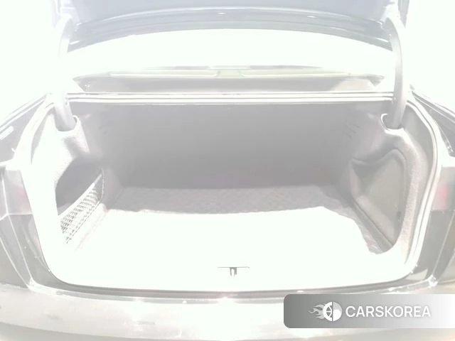 Audi A6L 2025 Черный из Китая