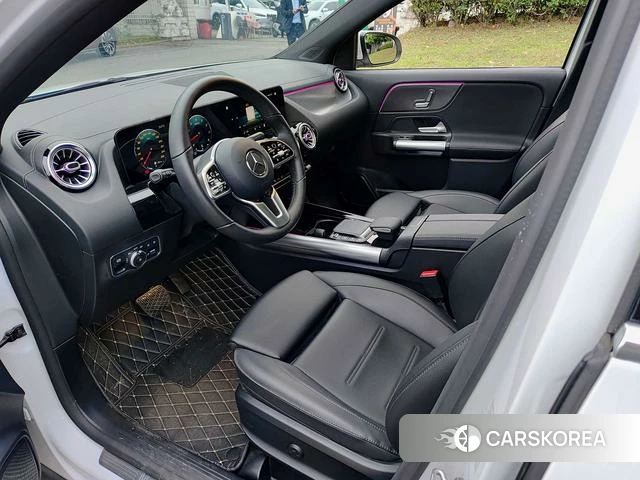 Mercedes-Benz GLA 2021 Белый из Китая