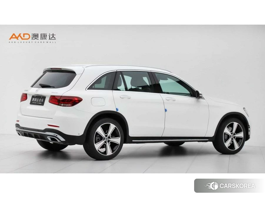 Mercedes-Benz GLC 2022 Белый из Китая