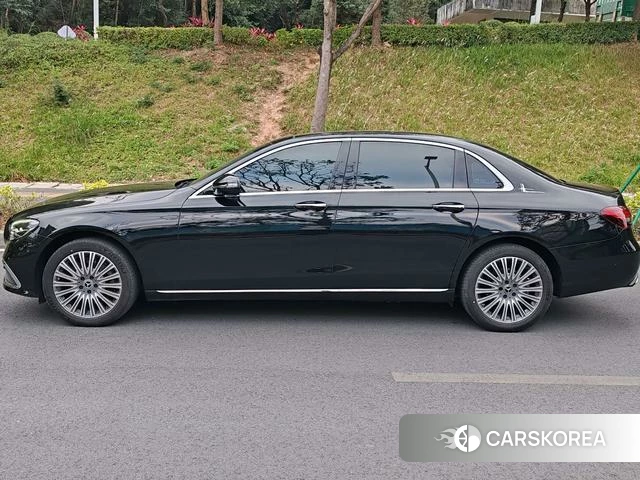 Mercedes-Benz E-class 2023 Черный из Китая