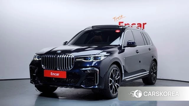 BMW X7 (G07) 2022 Черный из Кореи