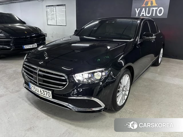 Mercedes-Benz E-Class W213 2022 Черный из Кореи