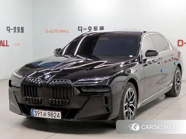 BMW 7 Series (G70) 2024 Черный из Кореи