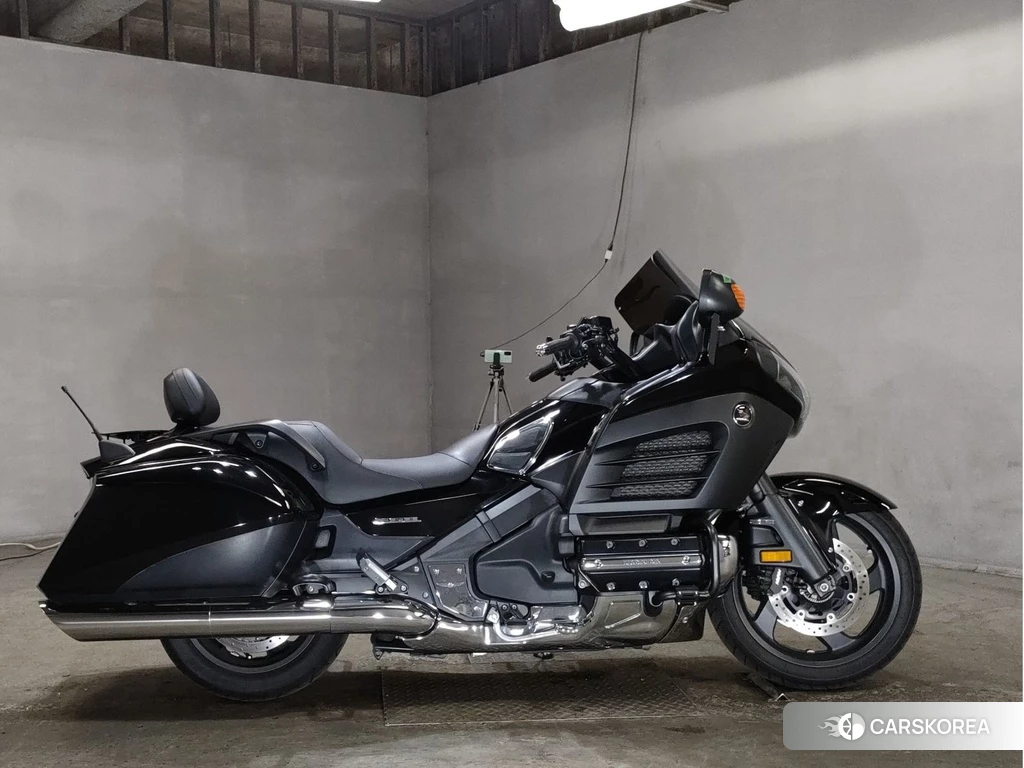 Проданный Honda GL1800 F6B 2014 из Японии, фото 2