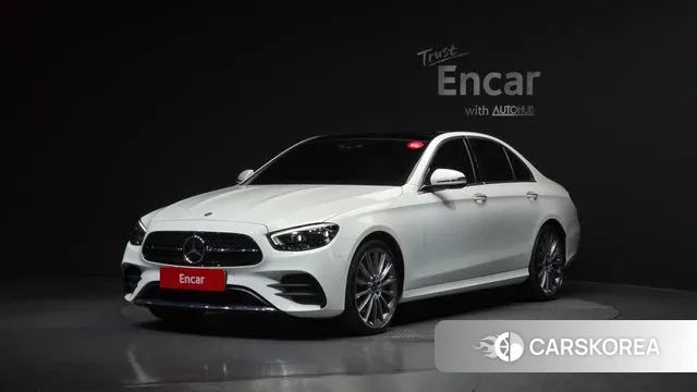 Mercedes-Benz E-Class W213 2021 Белый из Кореи