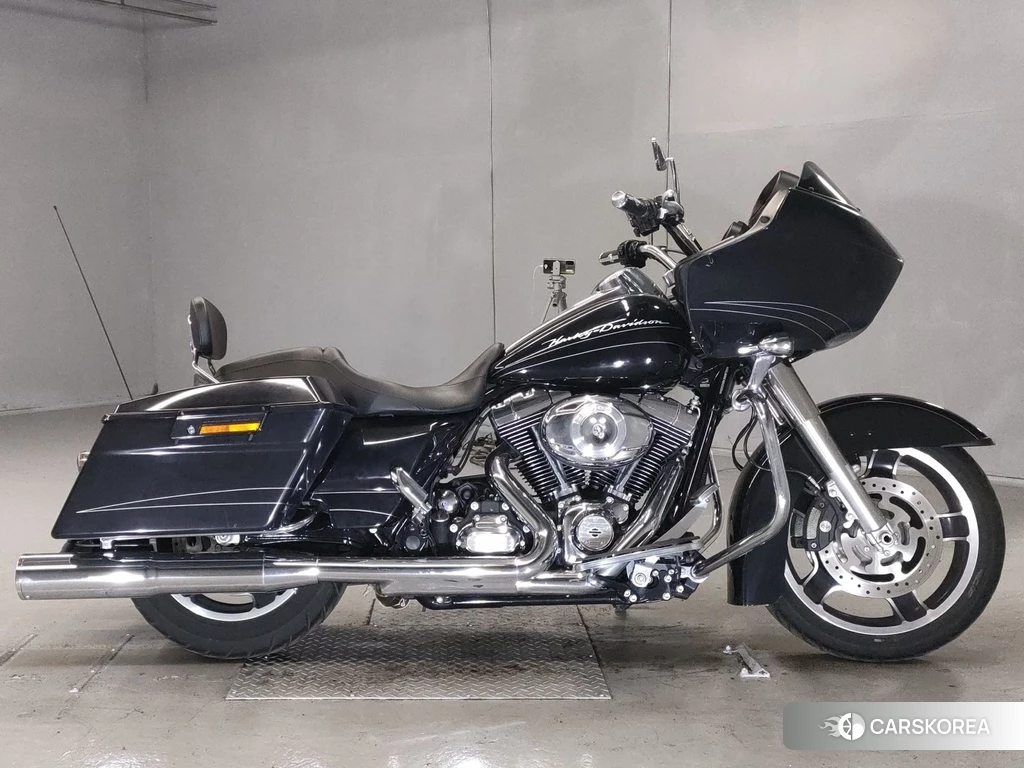 Проданный Harley-Davidson Road Glide FLTRX1690 2013 из Японии