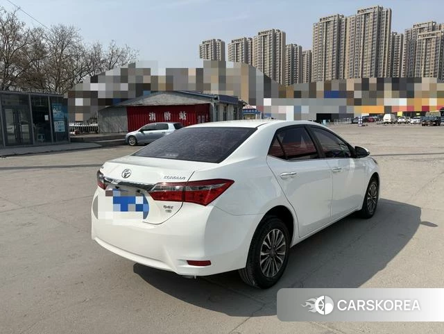 Toyota Corolla 2018 Белый из Китая