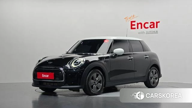 Mini Cooper 2023 Черный из Кореи