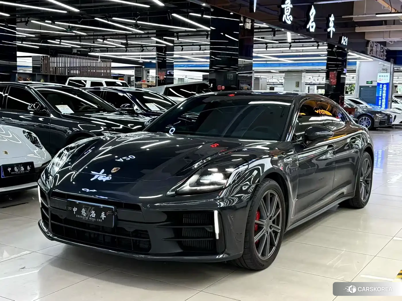 Porsche Panamera 2024 Silver/gray из Китая