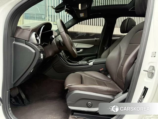 Mercedes-Benz GLC 2023 Белый из Китая