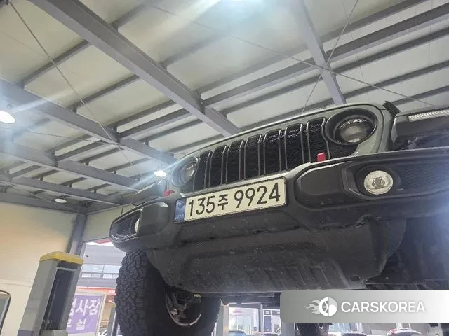 Jeep Wrangler (JL) 2024 Зеленый из Кореи
