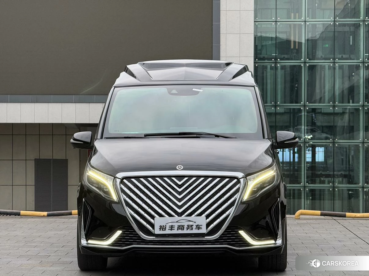 Mercedes-Benz V-class 2022 Черный из Китая