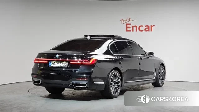 BMW 7 Series (G11) 2021 Черный из Кореи