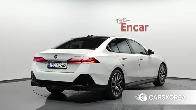 BMW 5 Series (G60) 2024 Белый из Кореи