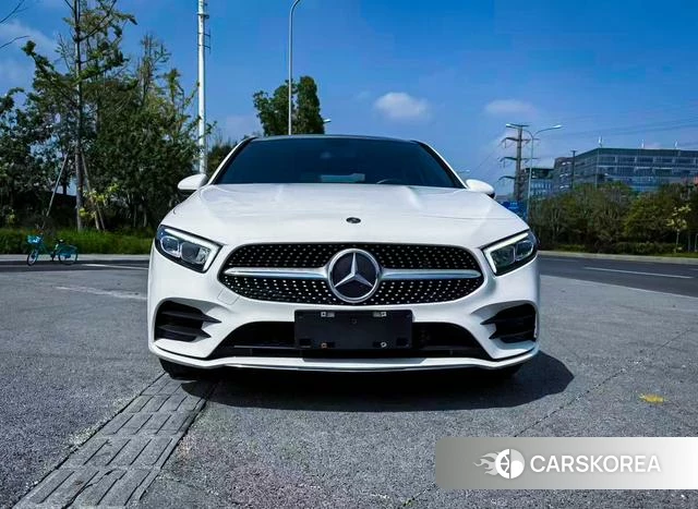 Mercedes-Benz Class A 2020 Белый из Китая