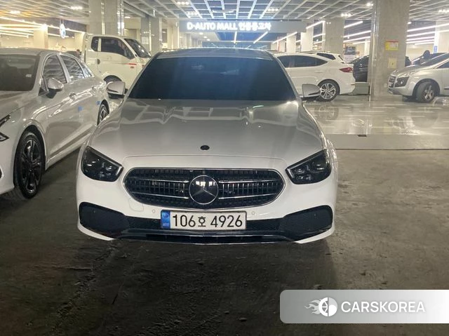 Mercedes-Benz E-Class W213 2022 Белый из Кореи