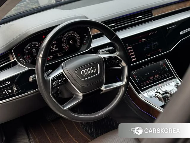 Audi A8 2021 Черный из Китая