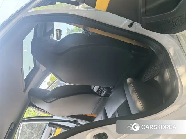 Dongfeng Fengshen Yi Hyun MAX 2022 Белый из Китая