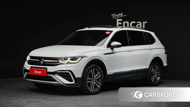 Volkswagen Tiguan Allspace 2023 Белый из Кореи