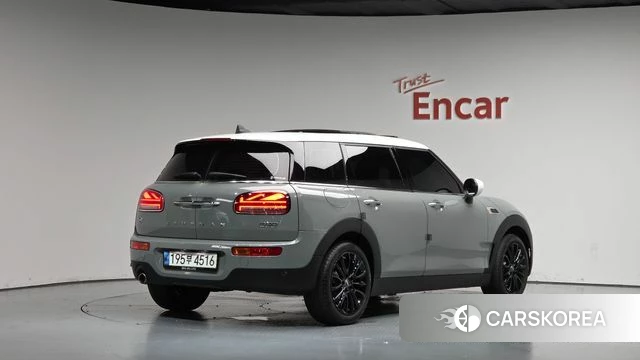 Mini Cooper Clubman 2022 Серебристо-серый из Кореи