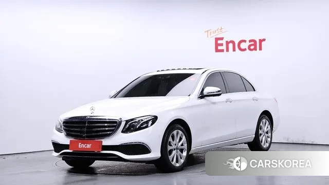 Mercedes-Benz E-Class W213 2020 Белый из Кореи