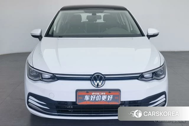Volkswagen Golf 2021 Белый из Китая