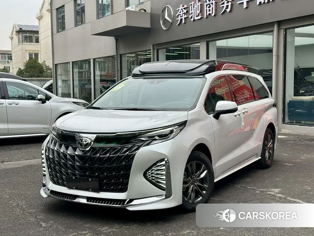 Toyota Saina 2026 Белый из Китая