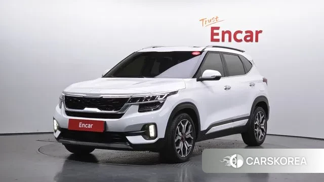 Kia Seltos 2022 Белый из Кореи