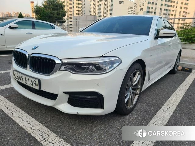 BMW 5 Series (G30) 2019 Белый из Кореи