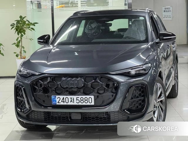 Audi Q5 (80A) 2025 Серый из Кореи