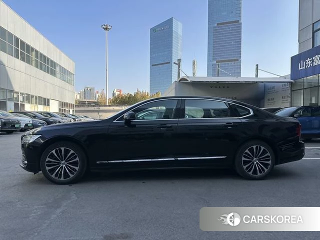 Volvo S90 2024 Черный из Китая