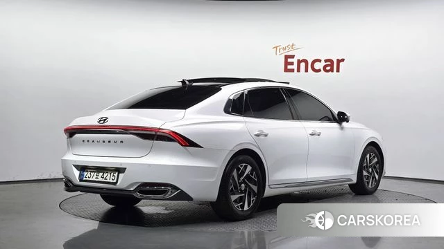 Hyundai The New Grandeur IG Hybrid 2020 Белый из Кореи